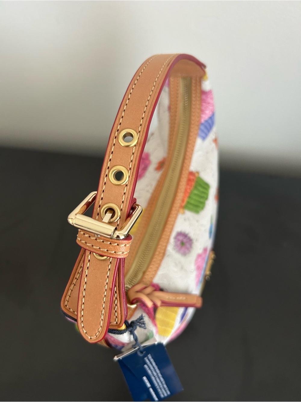 Dooney & Bourke Cupcake Print Leather Hobo Bag Limited Edition Novelty purse - Picture 10 of 16
